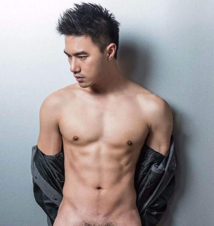 Naked Asian men