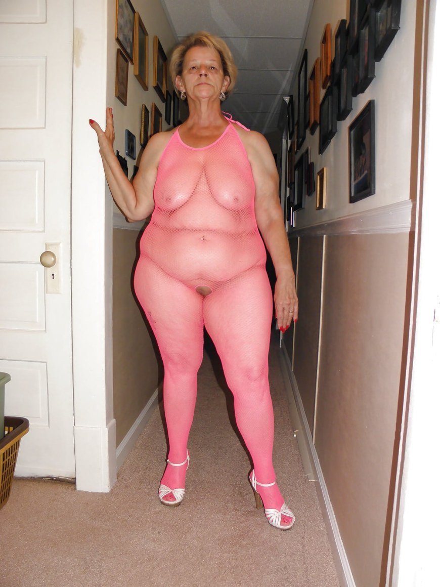 Naked elderly with large bows