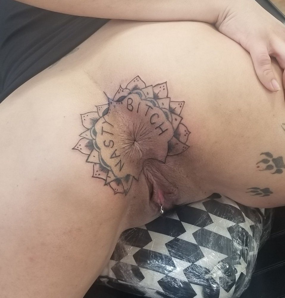 Intimate tattoos on the anus