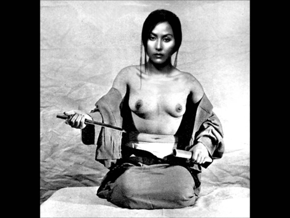 Female harakiri and seppuka