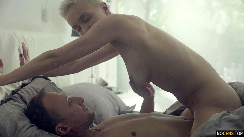 Daria Moroz bed scenes in the series