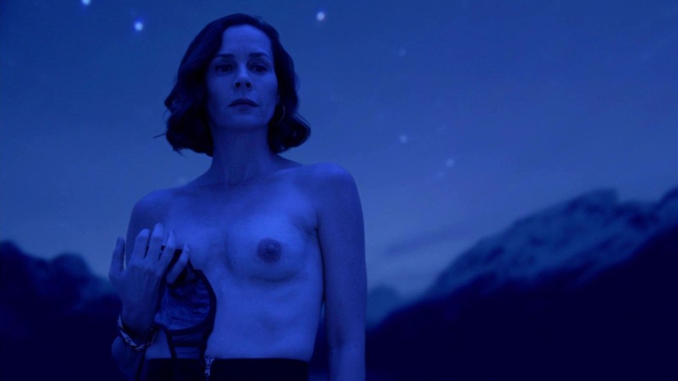 Embet Davidz Naked in the film