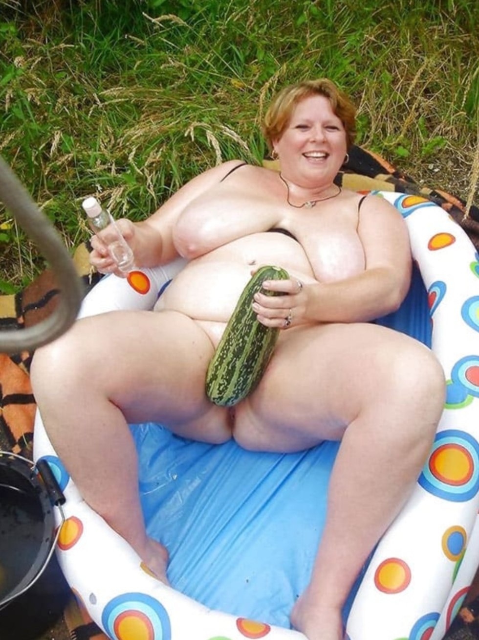 Naked summer residents in the age of photo