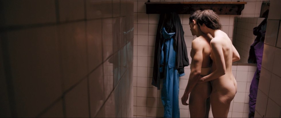 Flowing Ruten naked in the cinema