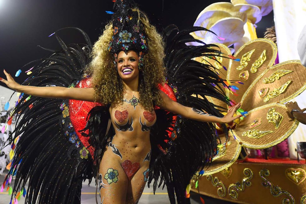 Andrea Martins Brazili Carnival