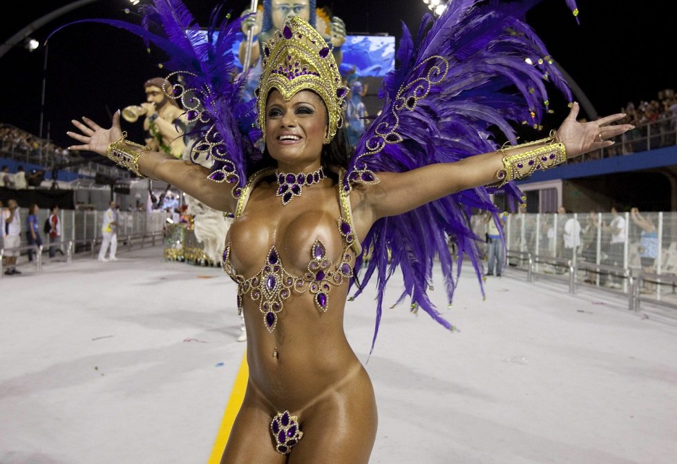 Andrea Martins Brazili Carnival