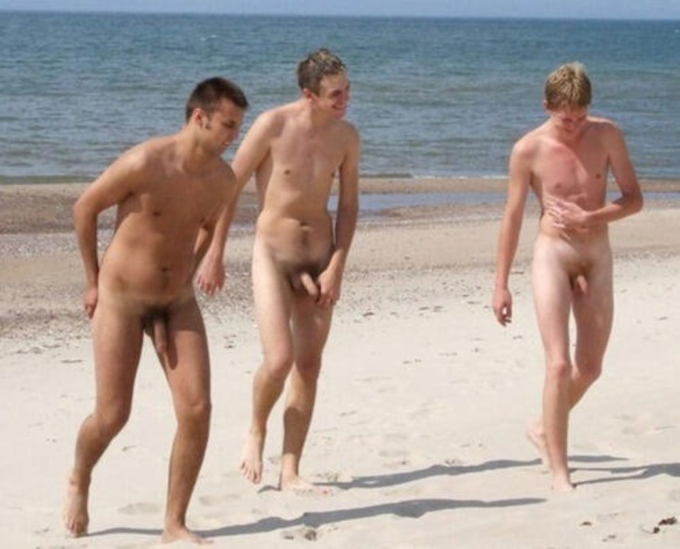 Lmitriebilan naked on the beach member