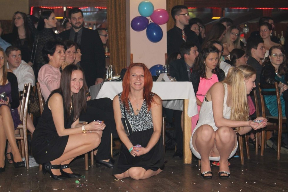 Piquant photos from corporate parties