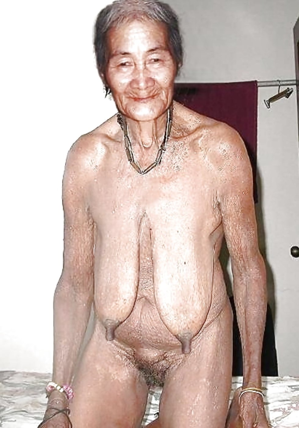 Old naked Asian grandmothers
