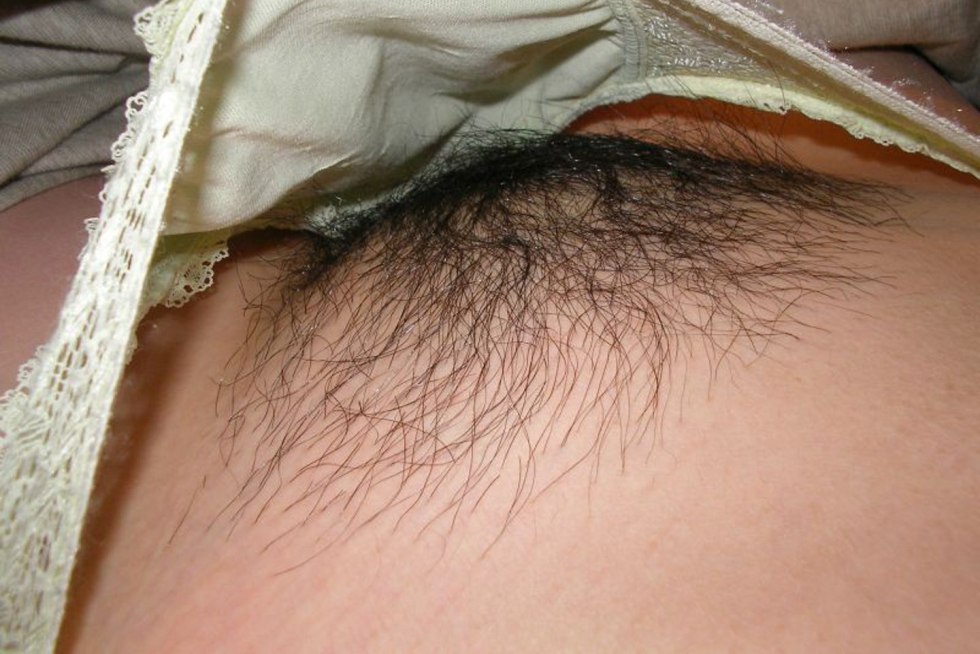 Long pubic hair