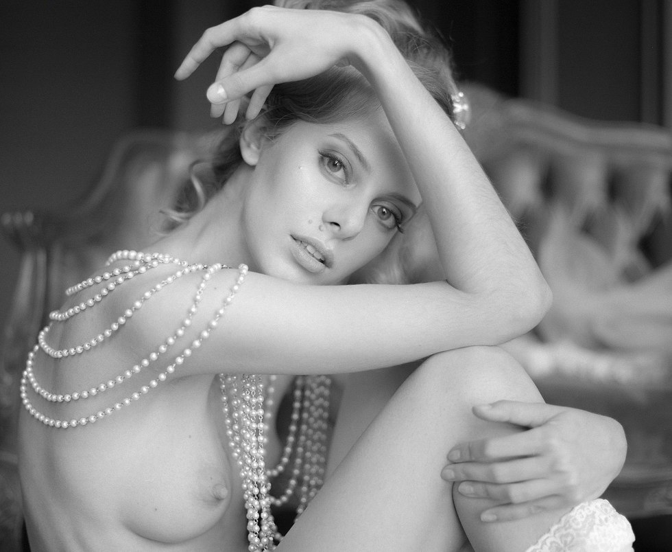 Alisa Tarasenko by Galina Zhizhikina naked