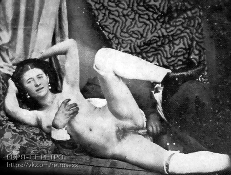 The first erotic pictures