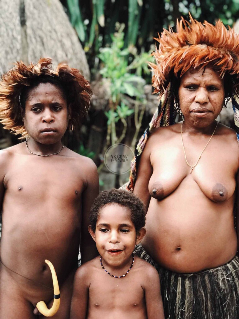 Naked Papuans New Guinea