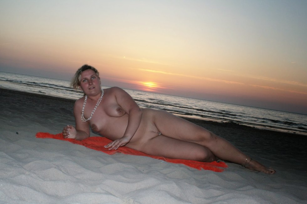 Naked wife at sea private