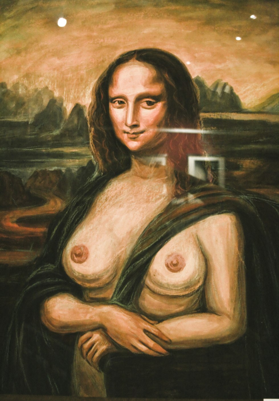 Mon Lisa boobs naked