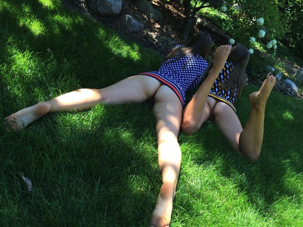 Girls without panties in nature