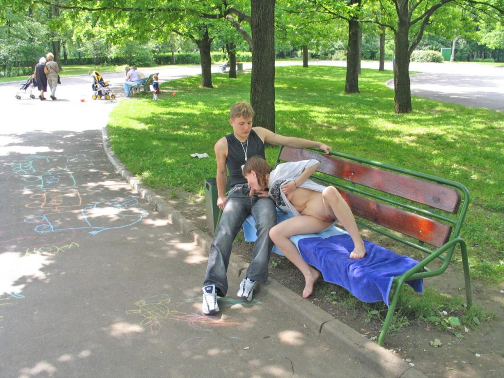 Erotic photo shoot in the park