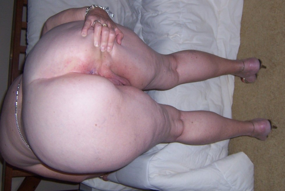 The anal hole of thick women is private