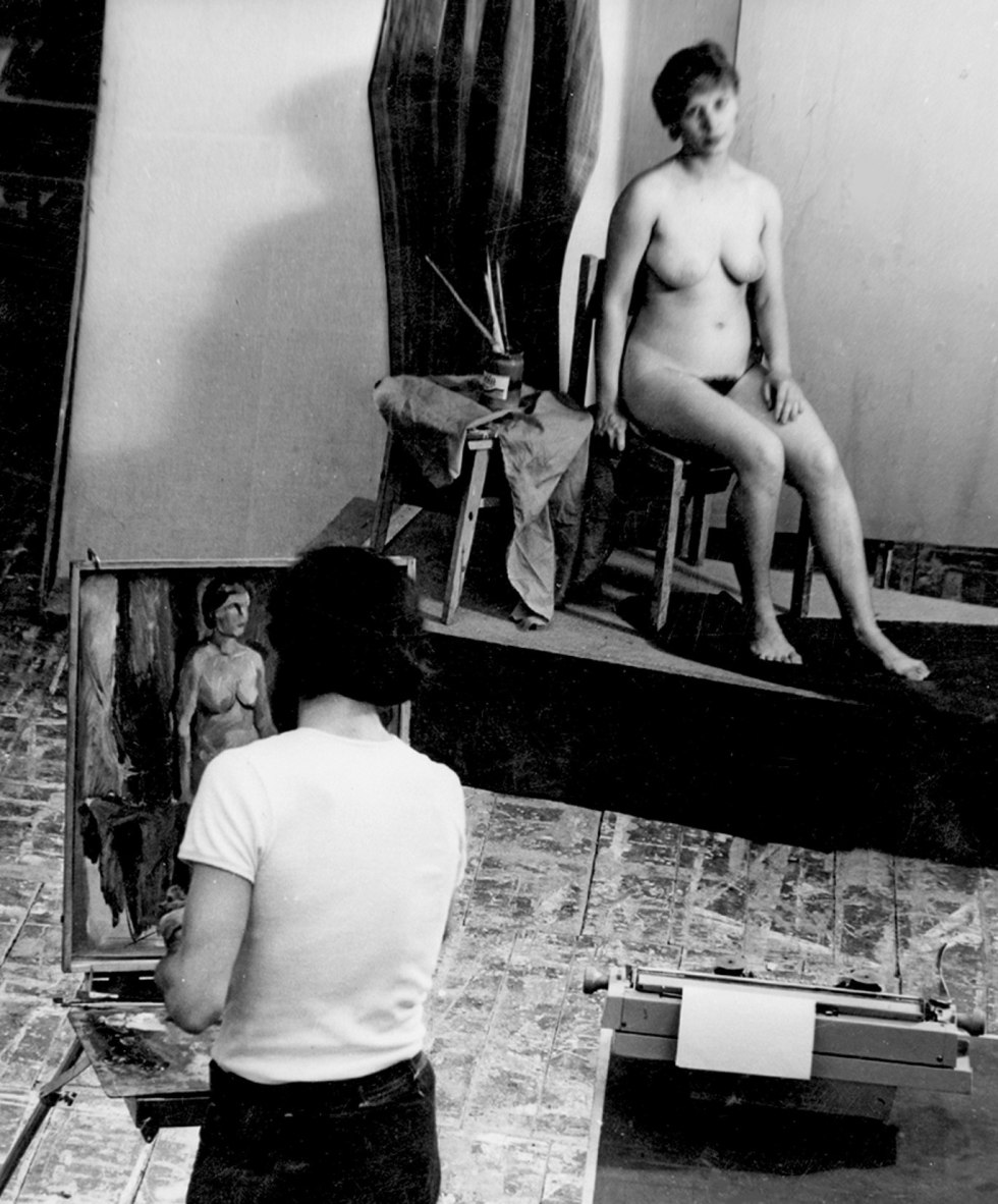 Naked Navigans in Art Studios