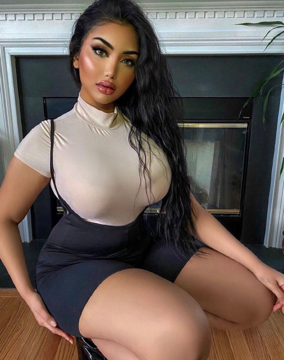 Gul Bakhari and Turkish model