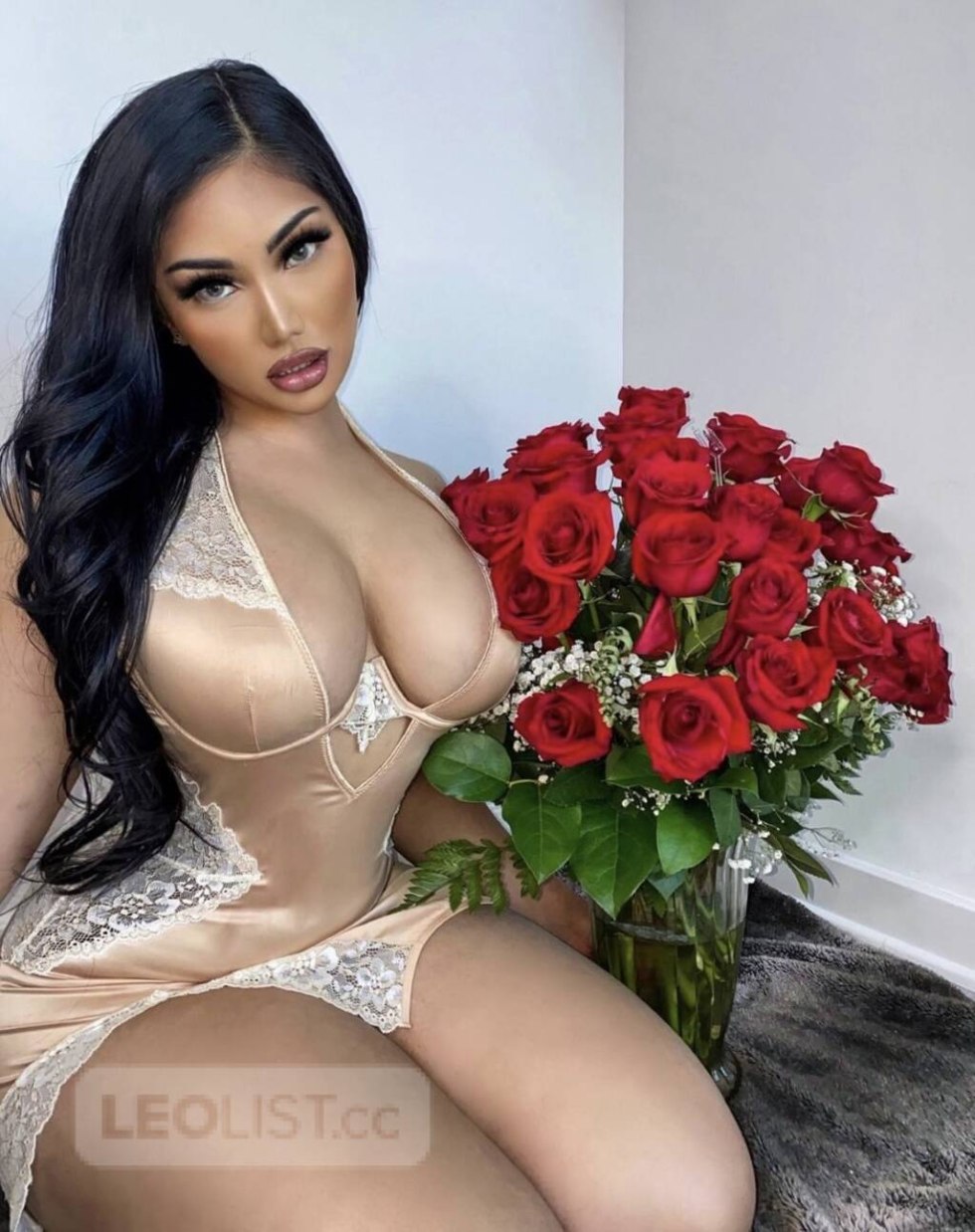 GUL BAKHARI Turkish Kim