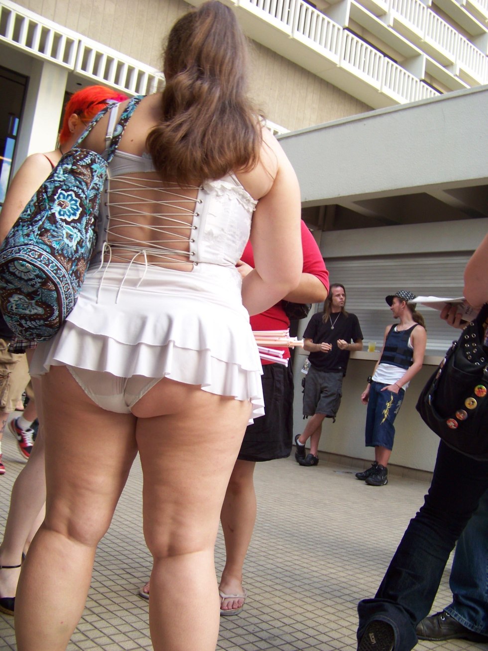 Fat women in mini skirts