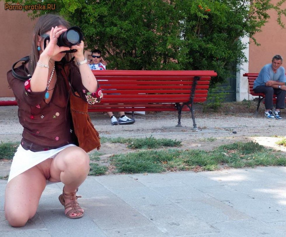 Random pictures of girls without panties