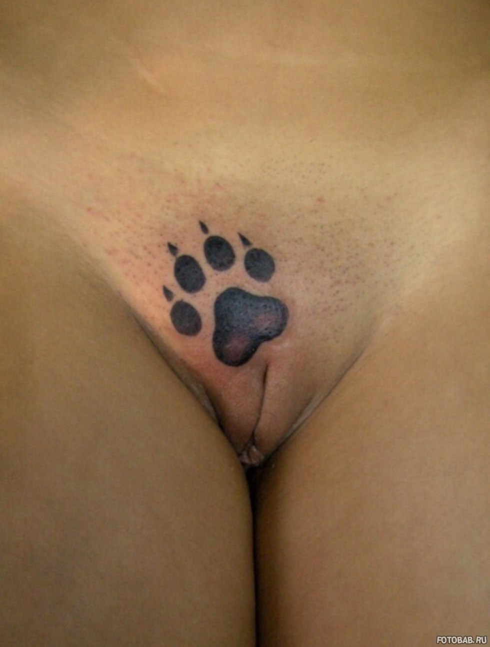 Women's intimate tattoos