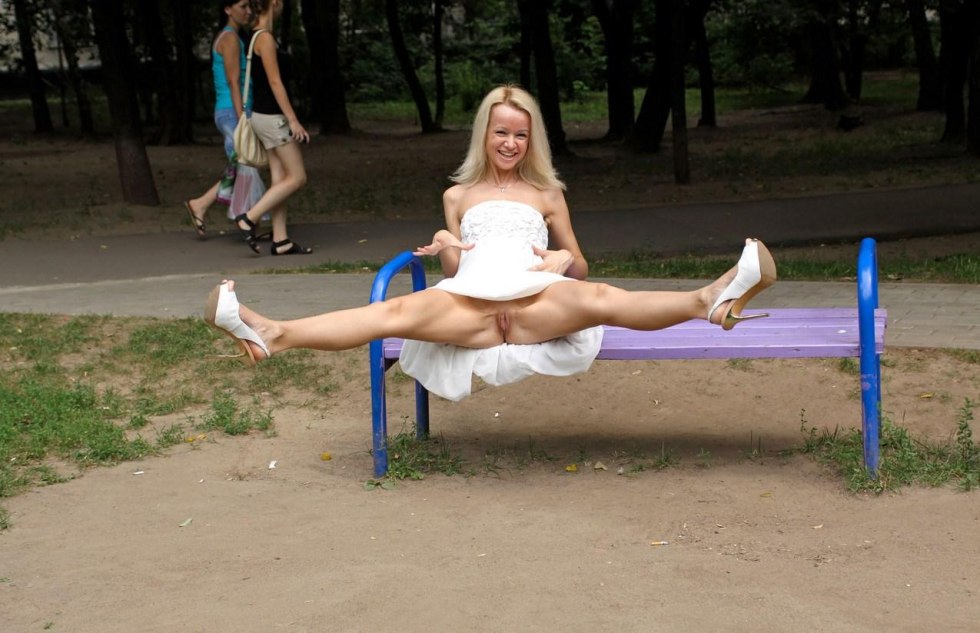 Girls without panties on the street