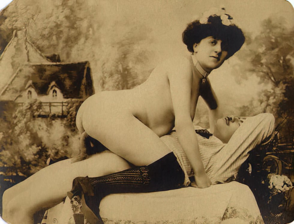 Erotic pictures of the 30s