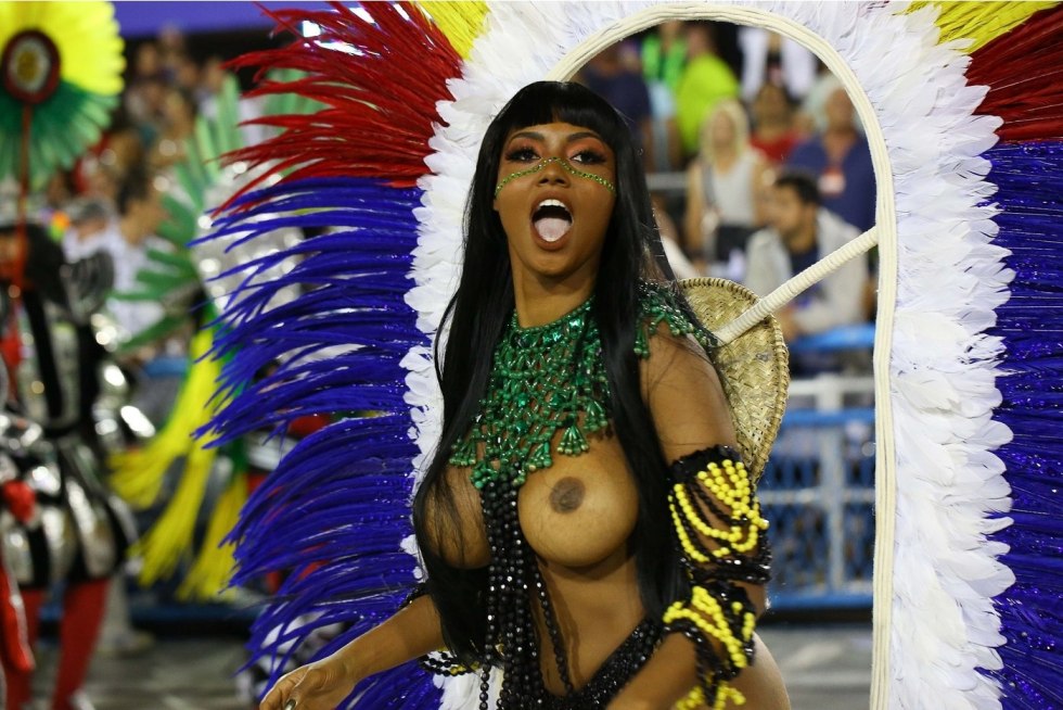 Andrea Martins Carnival in Rio
