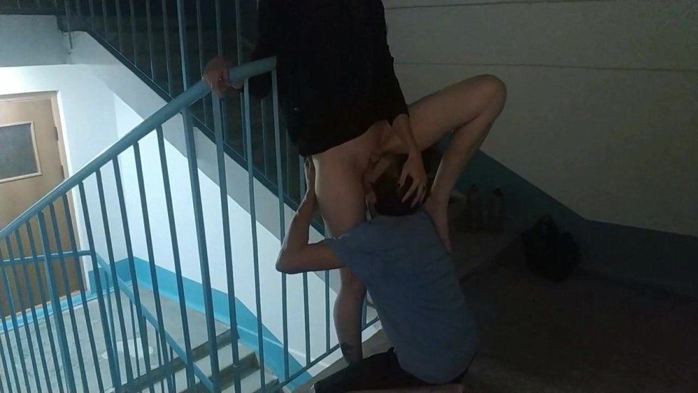 Cunnilingus standing in the entrance