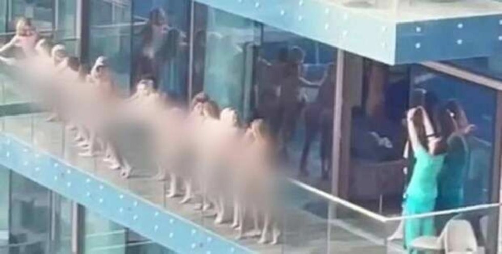 Scandalous photo shoot in Dubai