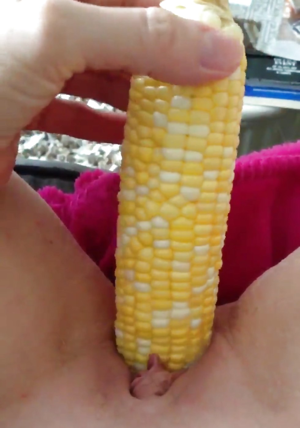 Put corn in anal