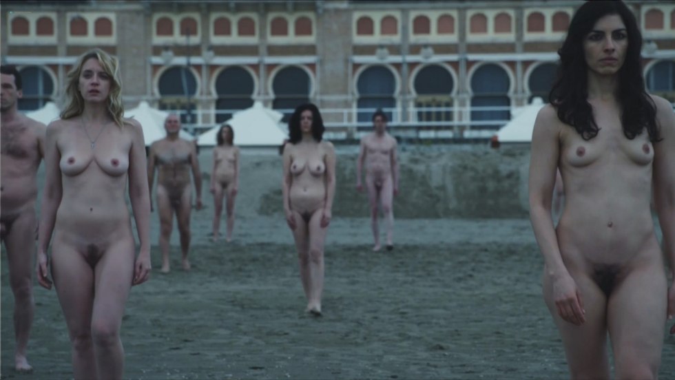 Naked women in films about Holocaust