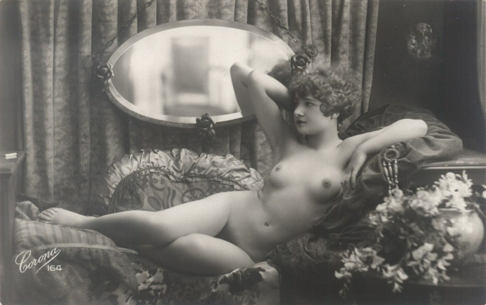 Naked women of the past