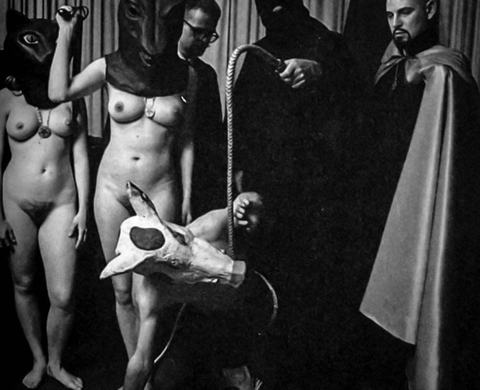 Orgies of the Satanist sect. Porporno