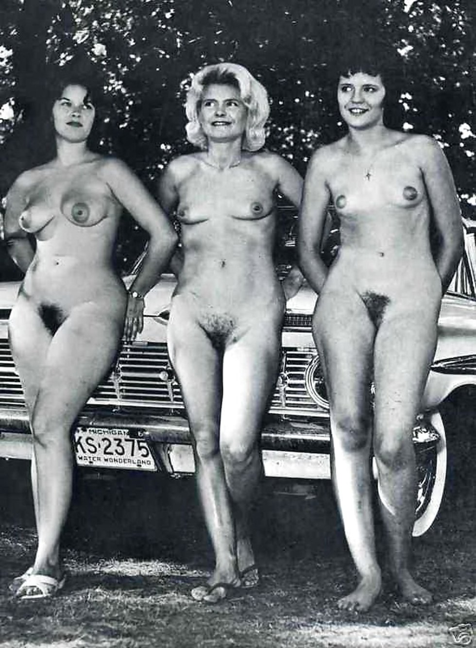 Naked women retro nudist