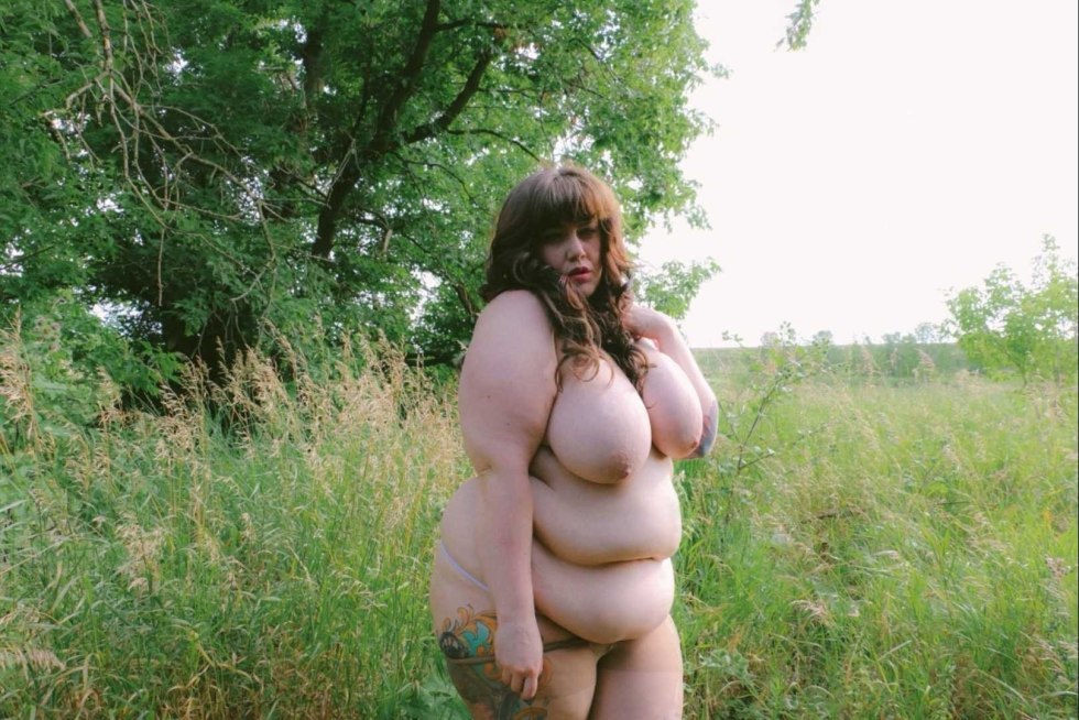 Naked bbw in nature