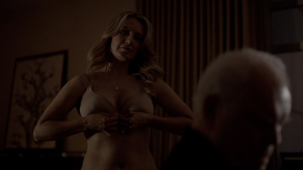 Naked Jennifer Lavhyuit