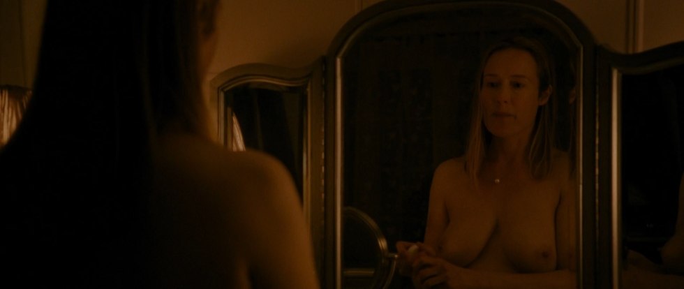 Paloma Elsesser is naked