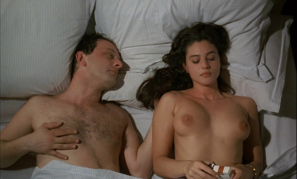 Monica Bellucci La Riffa (1991) Tits