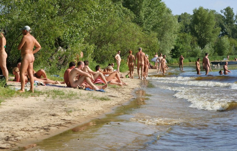 Nudian beach Silver Bor
