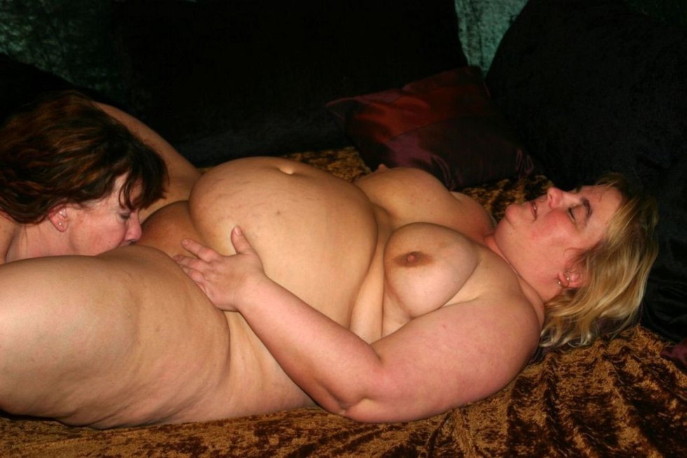 Naked mature bbw lesbian