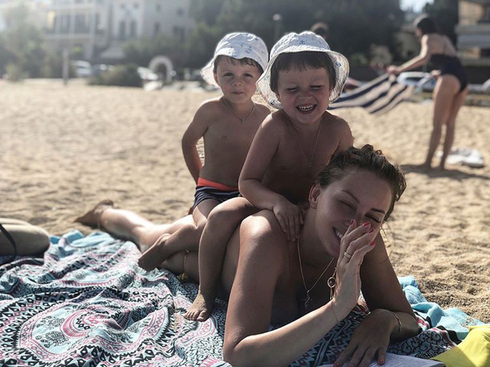 Polina Dibrova Toples