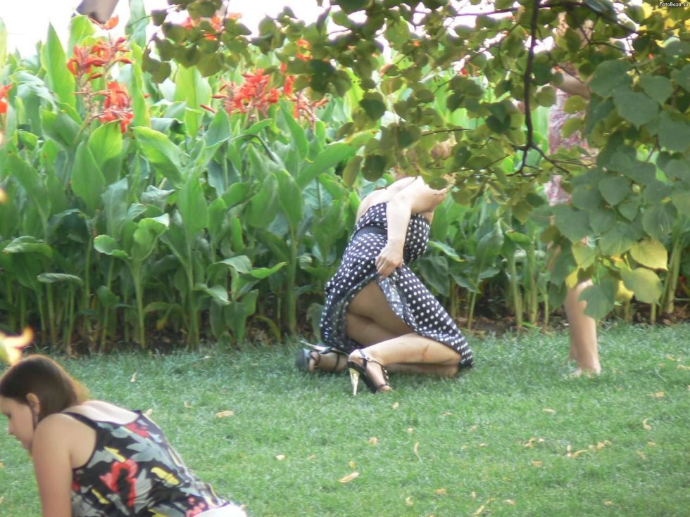 Women peeping in the country