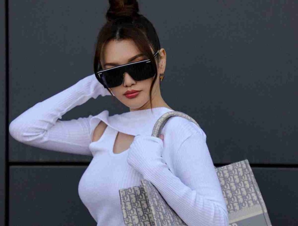 Erke Esmakhan Biography