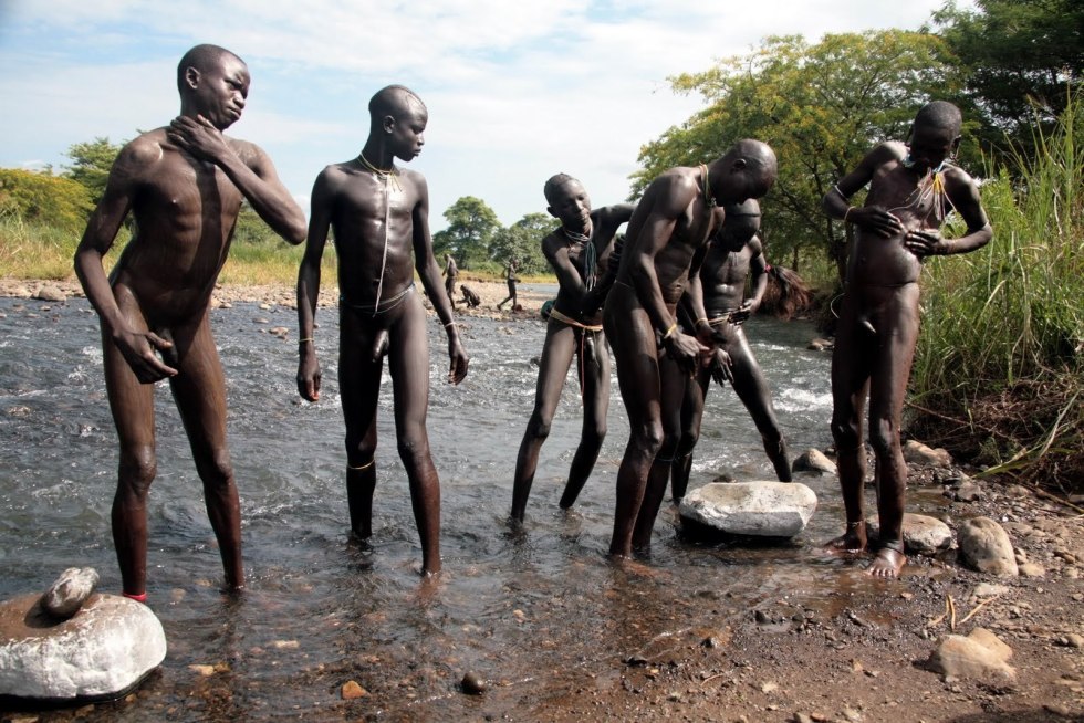 Naked African women