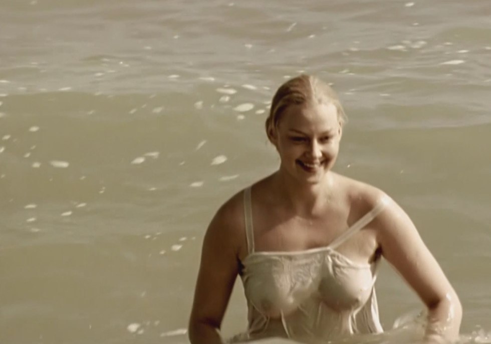 Svetlana Khodchenkova bless the woman boobs