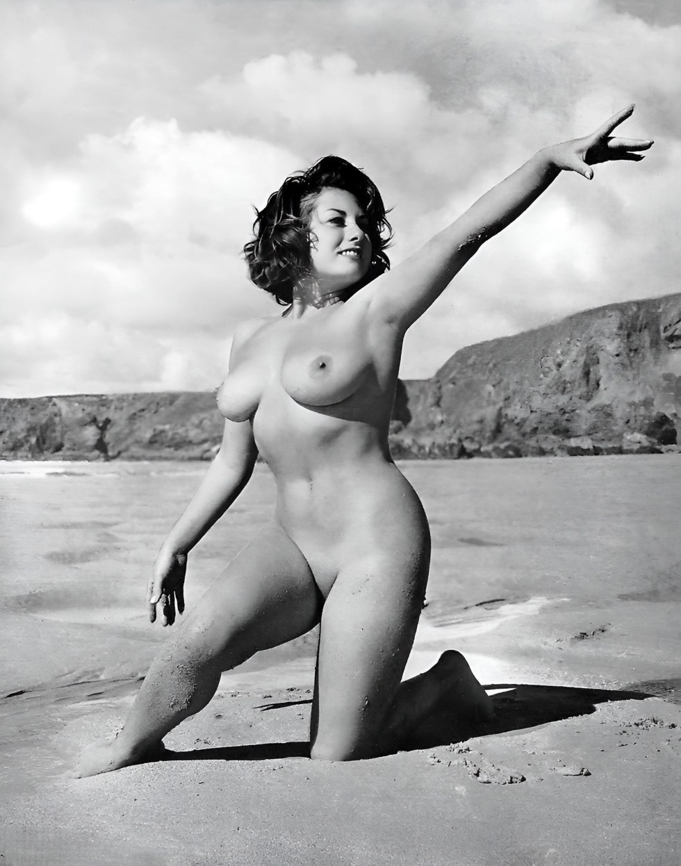 Naked retro Maria girl June Palmer Margot Kennedy